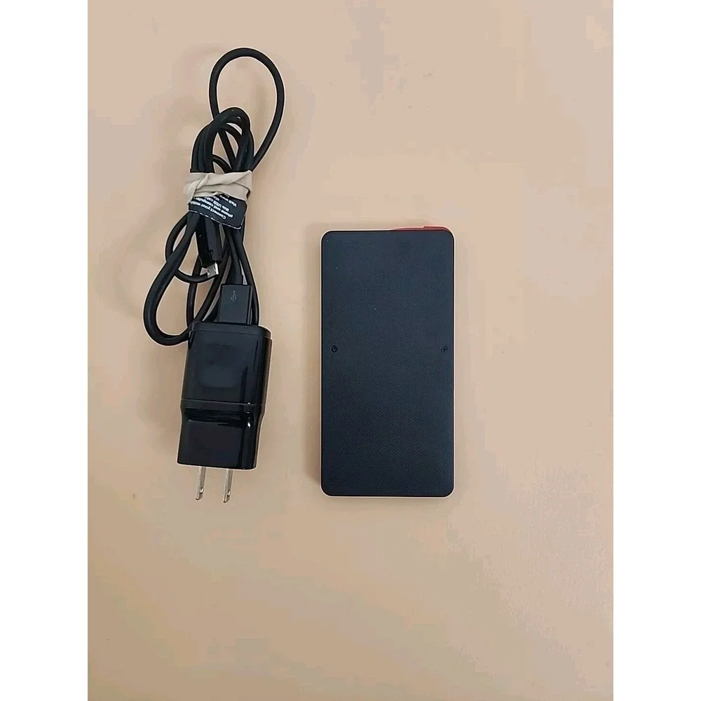 Motorola Power Pack Slim 4000 Portable Battery Pack & AC Charger P4000 89584N‎